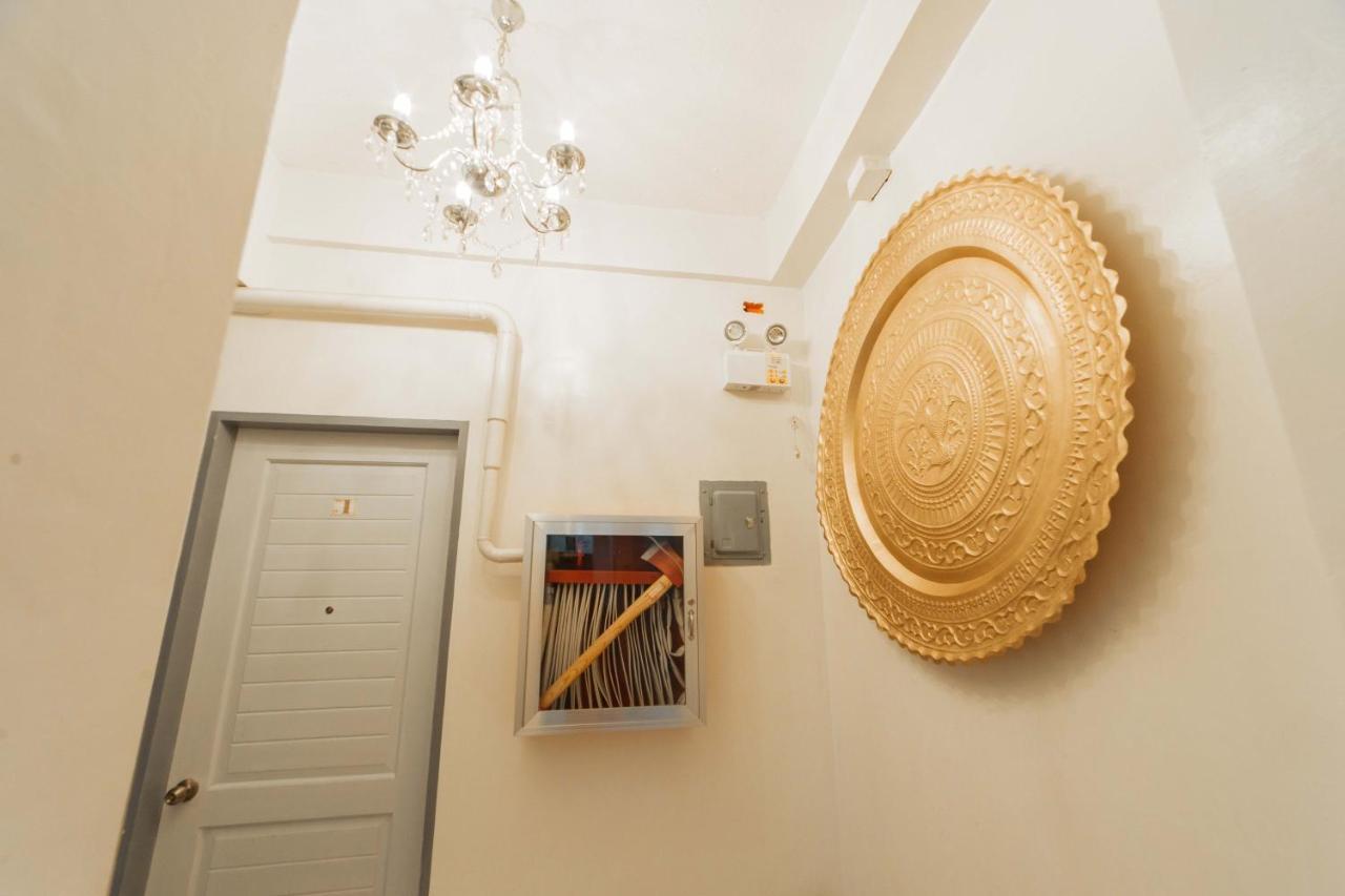 Reddoorz @ Plaza Jaro Iloilo Hotel Exterior photo